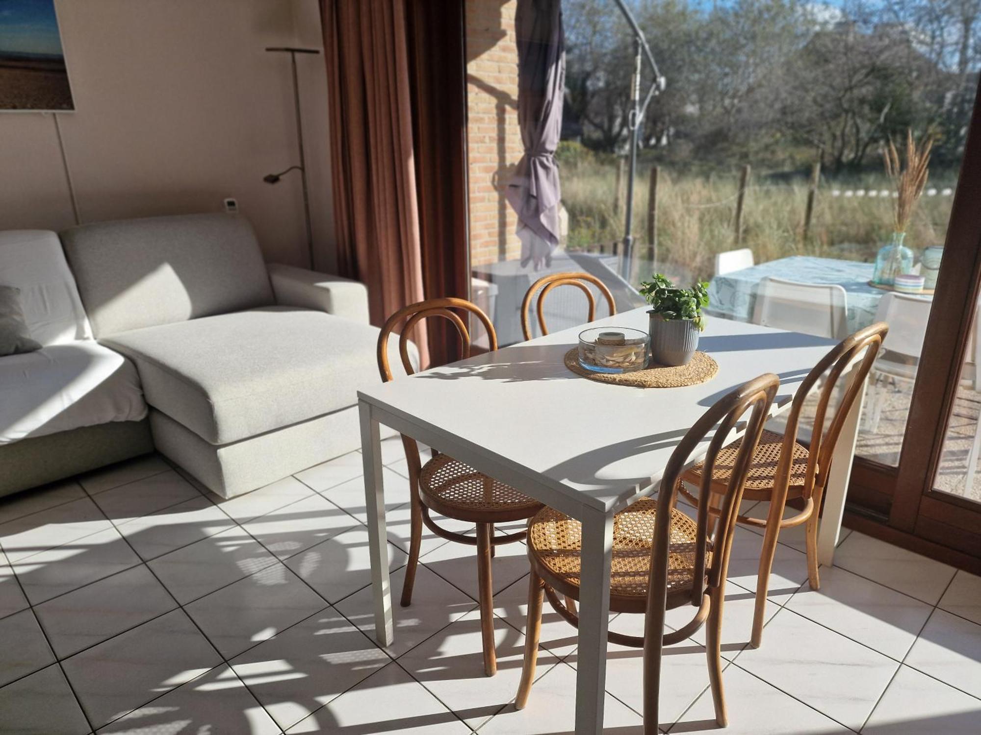 4-Persoons Appartement Met Een Mooi Uitzicht De Panne Kamer foto